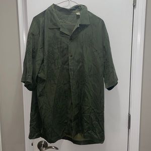 Tommy Bahama 100%silk shirt. Size large